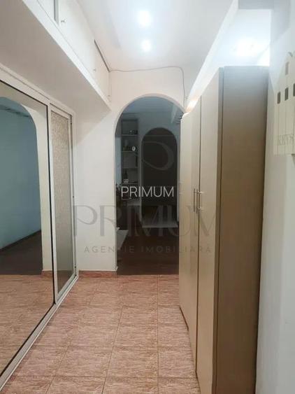 DACIA - 4 cam - clima - centrala proprie - boxa in CF - ETAJ 2 - 6