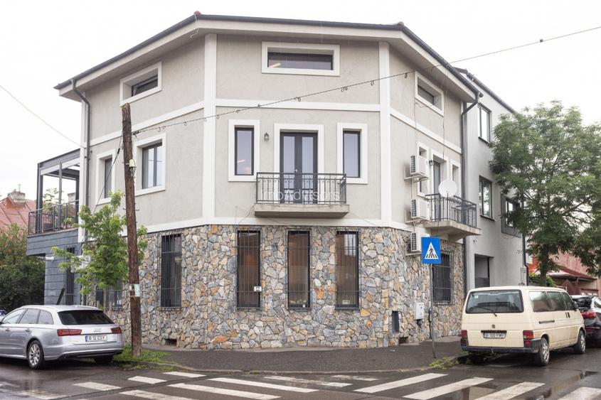 DOMENII-SPATII GENEROASE-DISPONIBIL IMEDIAT - 2