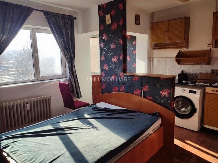 Garsoniera - zona Gara - Carrefour Market (fosta Billa) - 6