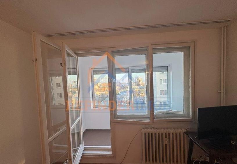Apartament de vanzare cu 2 camere, zona Trapezului - Metrou 1 Decembrie 1918 - 5