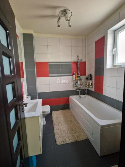 casa 115mp  4 camere / 3 bai P+1+M - 4