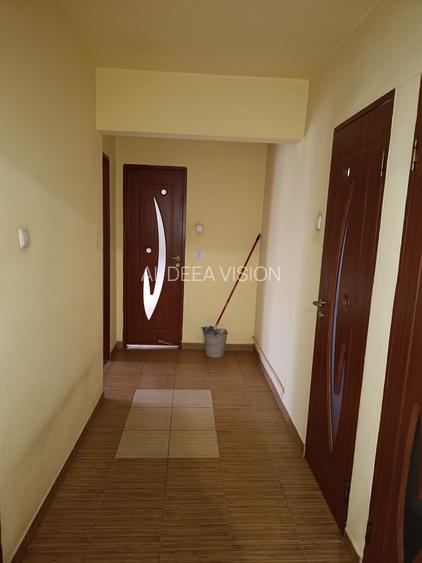 Apartament 3 camere, de vânzare, decomandat,  cartier Mărăști, str Aurel Vlaicu - 2