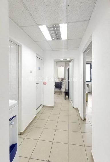 Vad Comercial Ridicat, Vizibilitate maxima - 3