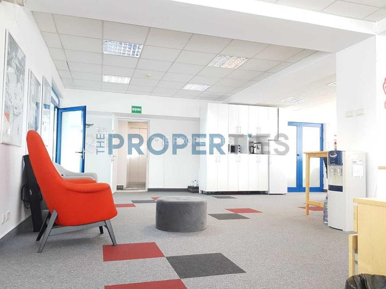 Vanzare etaj in cladire de birouri in zona Aviatiei -  200mpc - 2