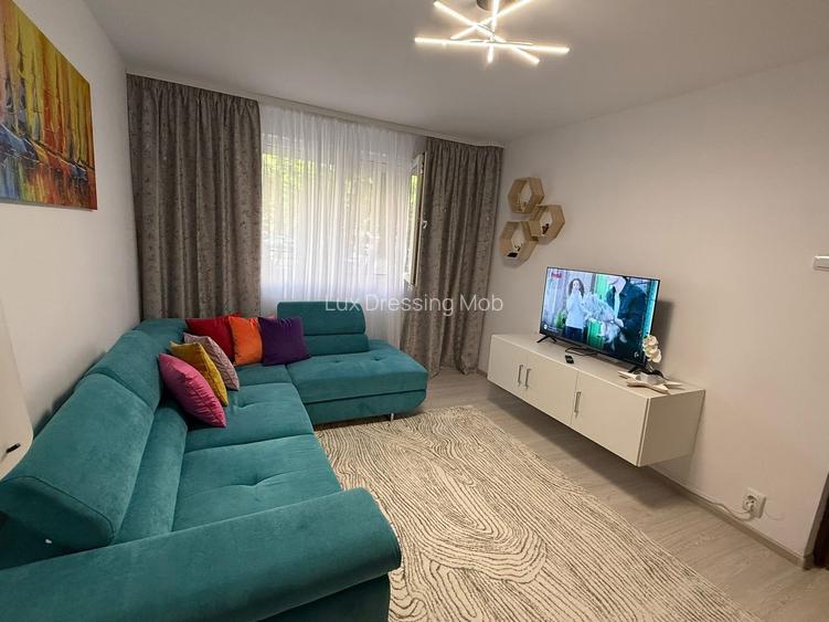 Apartament cu 3 camere, complet renovat, mobilat și utilat, finisaje moderne. - 2