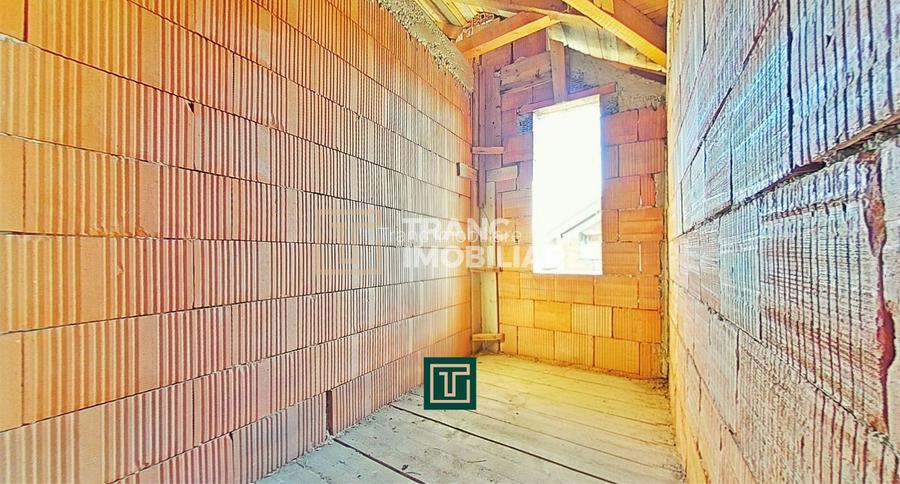 Casă la roșu cu 5 camere în Aluniș, județul Arad – ideală pentru o familie! - 6