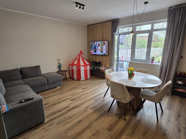 Duplex despartit prin camera tehnica - 4 camere Toate Utilitatile - 6