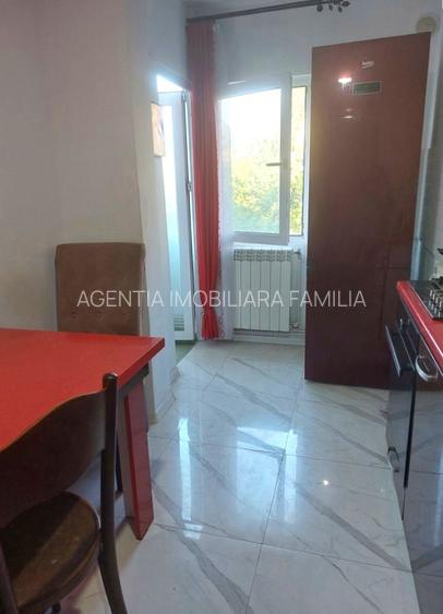 Apartament luminos, 2 camere, semidecomandat, etaj 2 – Tiglina 2 - 4
