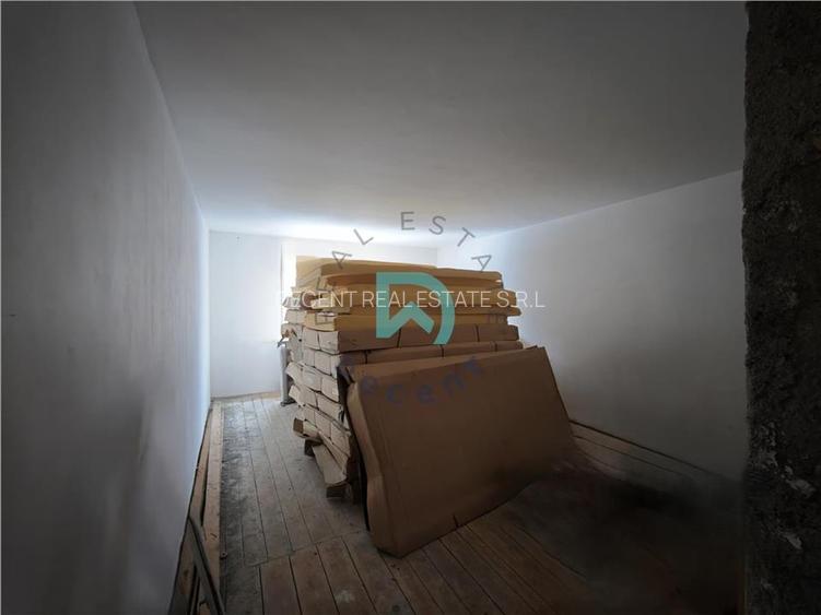 Casa de vanzare   Noua,  Brasov - 17
