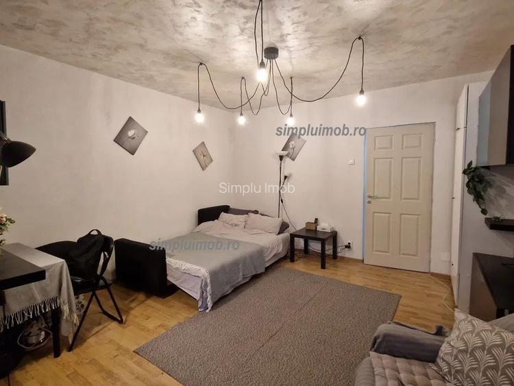 Metrou Dristor garsoniera mobilata renovata - 2