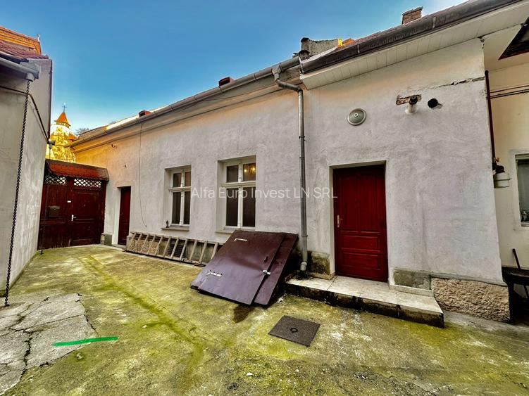 Casa + Spatiu Comercial  * Central * Brasov * - 14
