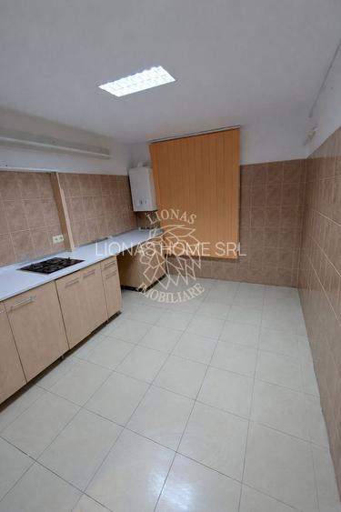 Spatiu comercial 55 mp-ideal cabinet, farmacie, salon-Zona Han - 4