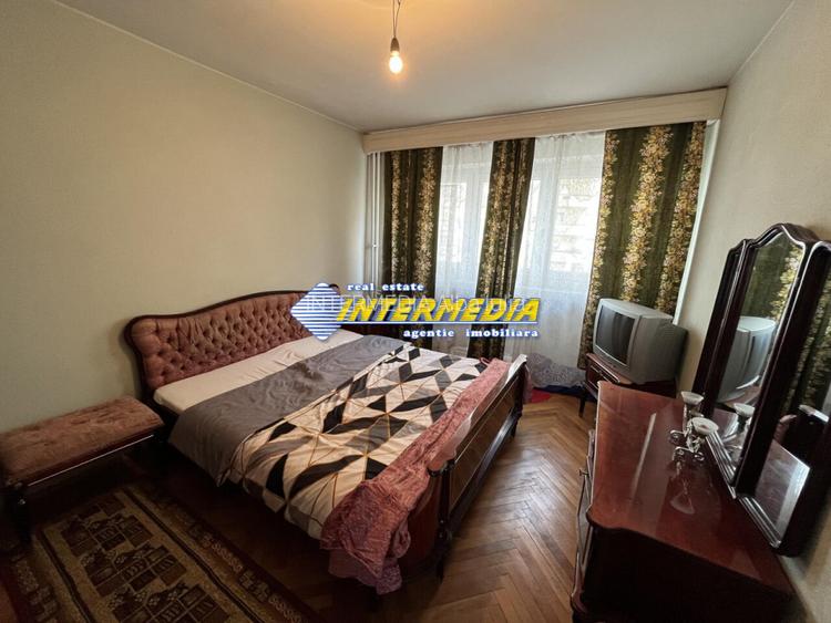 Apartament cu 4 camere 90 mp de inchiriat  etaj 1 in Alba Iulia Cetate Bulevard - 10