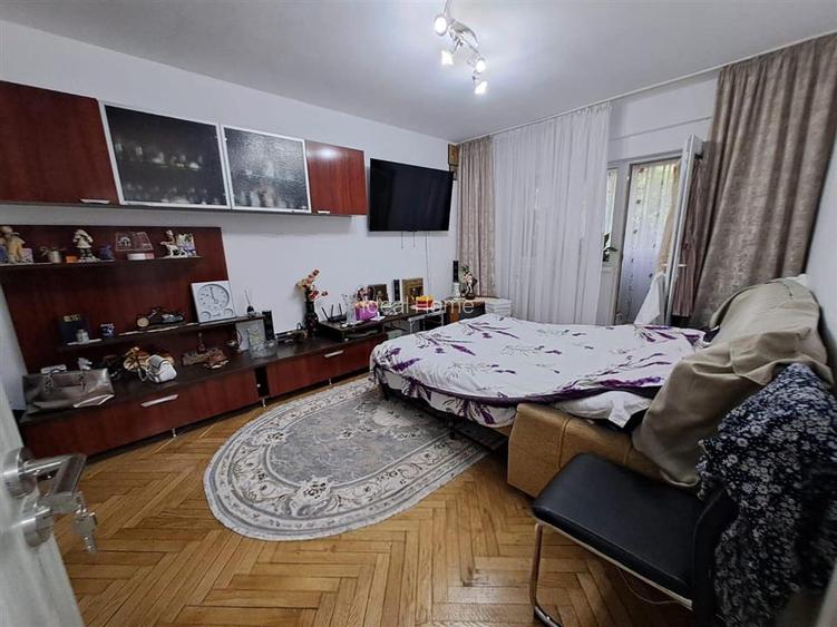 Apartament doua camere decomandat - Mircea cel Batran - etajul 1 - 3