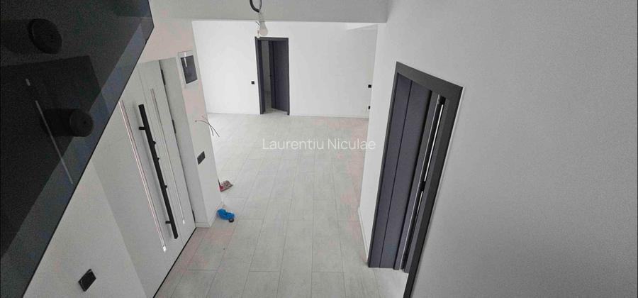 TINERETULUI PARC ( LANGA DOMENIUL MARȚIȘOR ) - 8