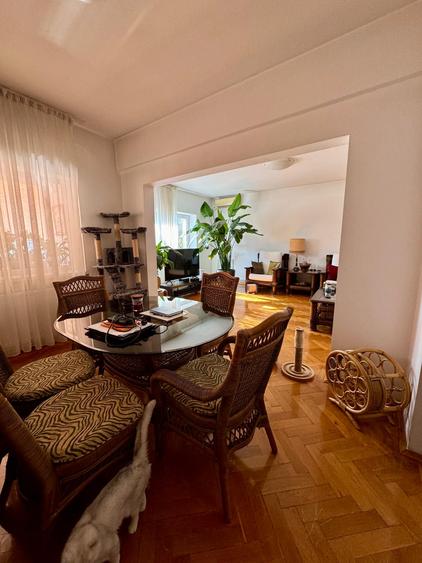 Vanzare apartament 4 camere