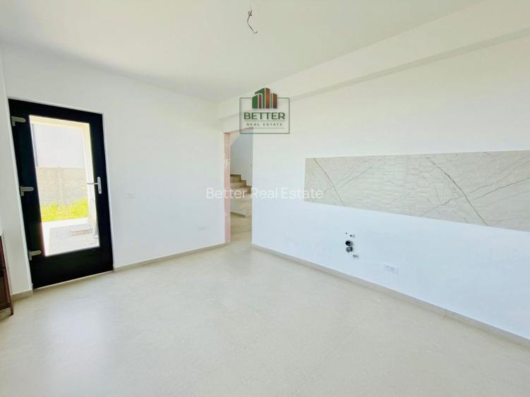 Casă nouă de vânzare | 4 camere | 3 dormitoare | 2 băi | Teren 355 mp - 7