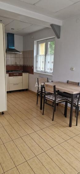 Investitie:Casa cu 2 apt, 8 camere, 308mp utili, 400m de mall Selimbar - 6