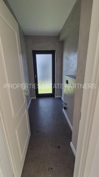 Vila de vanzare in Tunari - 7