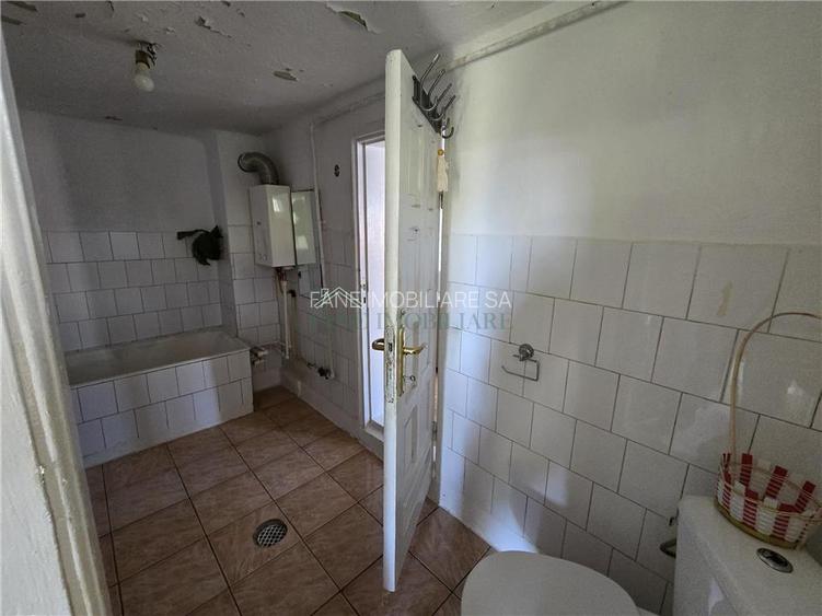 Vand casa la curte,teren 300 mp, Giulesti, sector 1. - 9