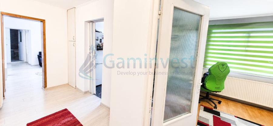 Apartament cu 3 camere de vanzare in Oradea, cartier Nufarul - 5