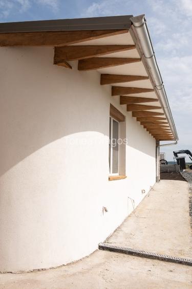 casa semifinisata, cu totul diferita, in varf de deal, de vanzare - 14