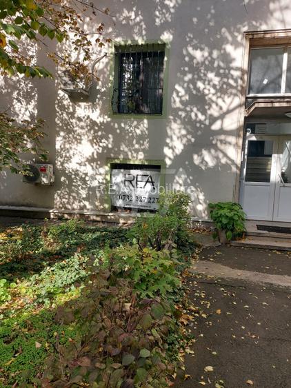 3 camere Parc Floreasca, 58 mp, inst. schimb., anvelopat -  de renovat - 9