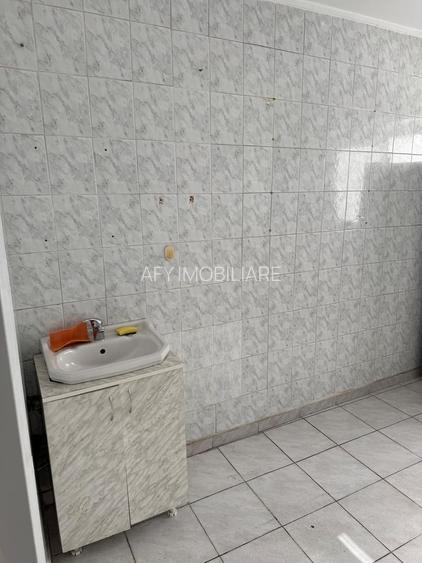 De închiriat: apartament 3 camere - nemobilat - ideal birou - Gorjului - 14