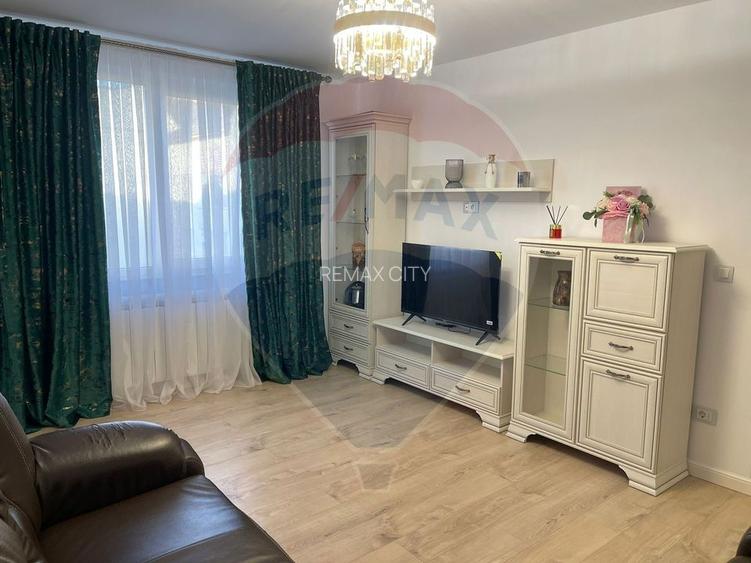 Apartament cu 3 camere de închiriat în zona Precista - 24