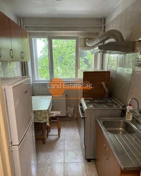 Apartament 3 camere Mihai Bravu (centrala proprie) - 2