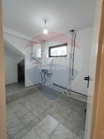 Casă / Vilă cu 4 camere la 25 min de Piata Victoriei - Tartasesti - 6