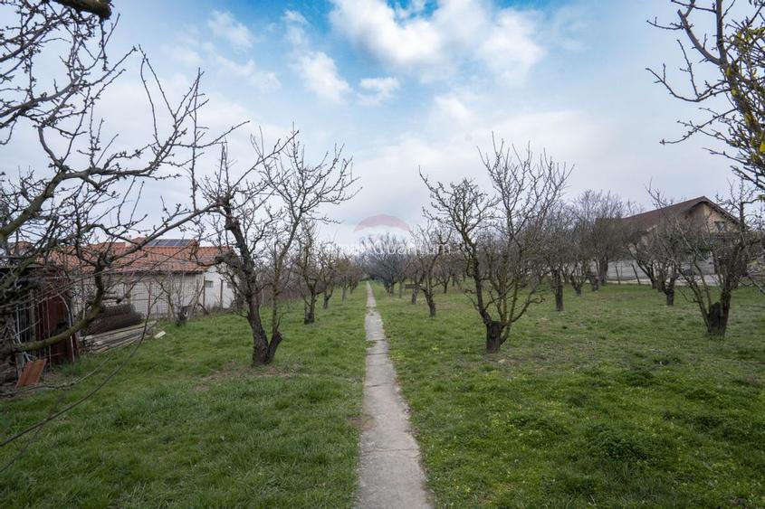 De vânzare casă cu 5 camere, ready to move.  în zona Oncea - 40