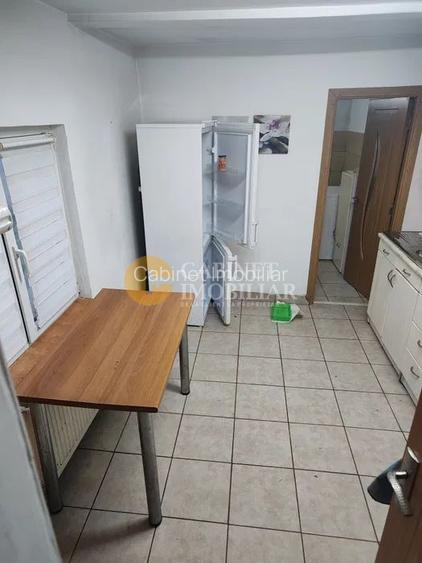 Casă de vânzare – Tătărași, toate utilitatile, libera! - 5