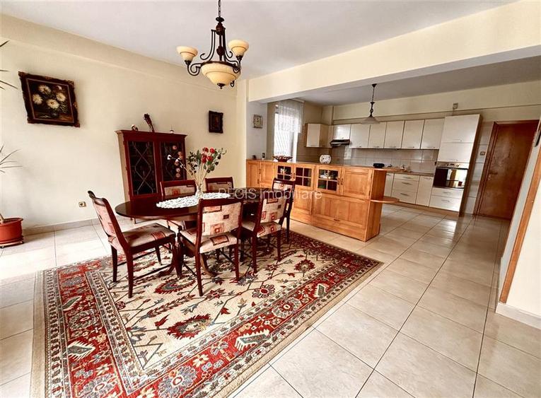 Vila zona Coresi: 1170 mp teren, 6 camere | De vanzare - 8