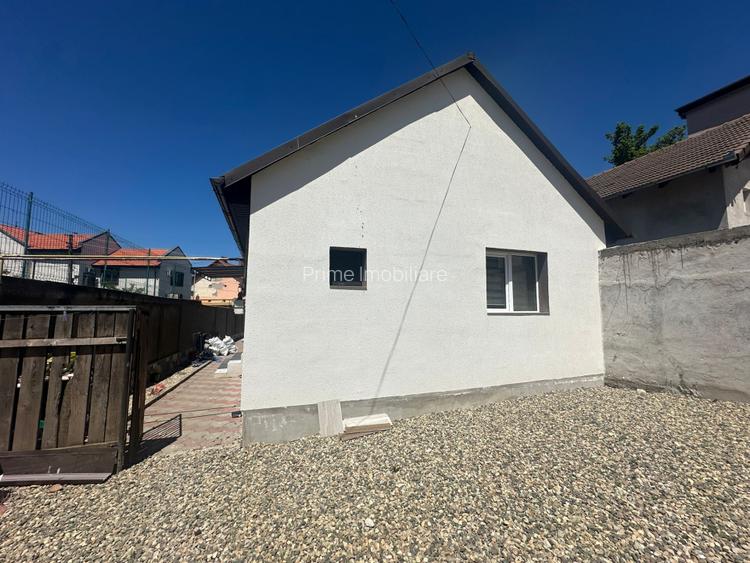 Casa Individuală 5 camere, 210 mp utili| teren 451 mp| zona Cugir - 15