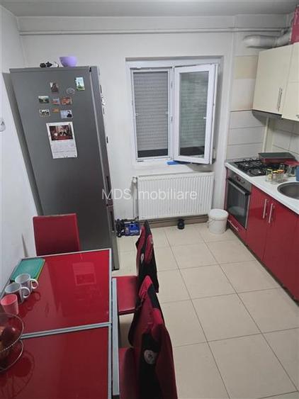 3 camere 68 mp in spate la McDonald?s - 8