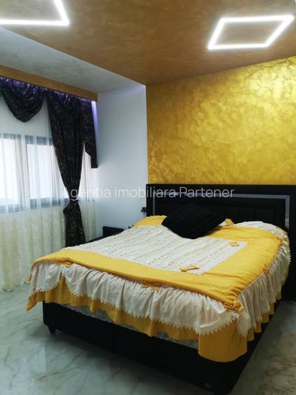 Penthouse cu 5 camere decomandat în Prundu - 26