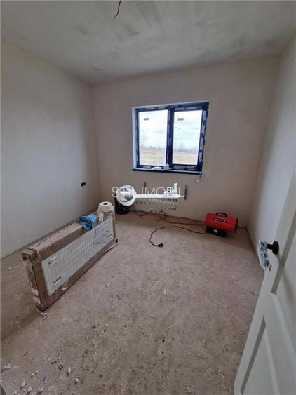 Casa de vanzare I Paun, Barnova I 4 camere, 2 bai I 500 mp teren - 10