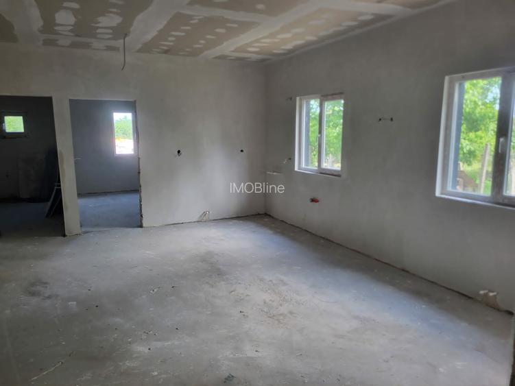 Casa de vanzare in Lumina  - 3 camere  85000 Euro - 3