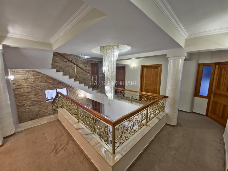 Vilă unică de vânzare piscina  zona Stadion - 24