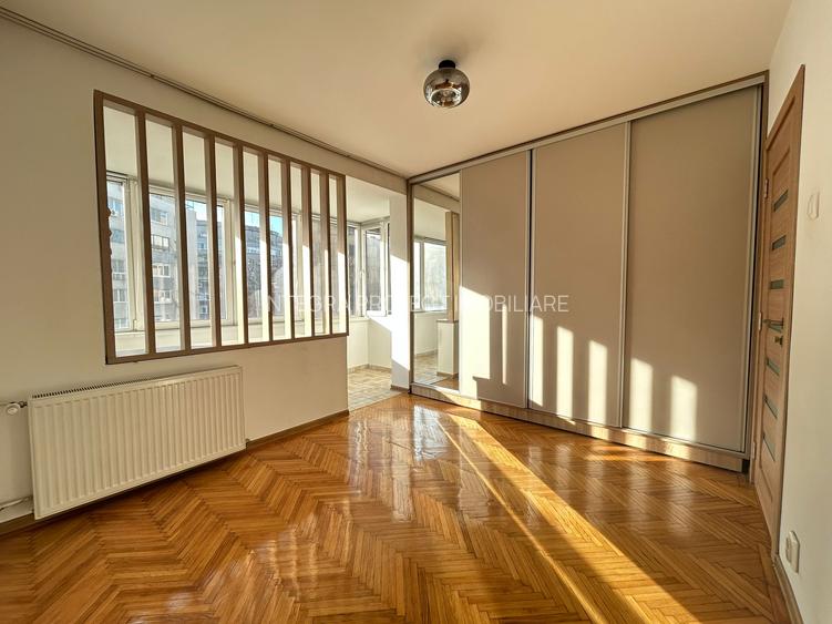 VANZARE APARTAMENT 2 CAMERE-SALA PALATULUI -STR ION CAMPINEANU - 6
