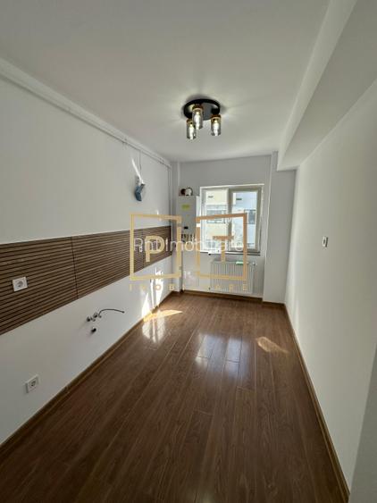 Apartament de vanzare cu 3 camere, 55,6 mp, balcon, zona Terra! - 4