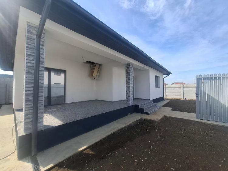 Casa 3 camere/Țegheș/ Individuala la Cheie