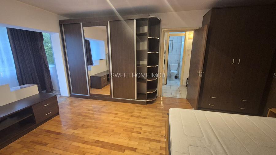 Lacul Tei inchiriere garsoniera Zambilelor cu boiler electric - 2