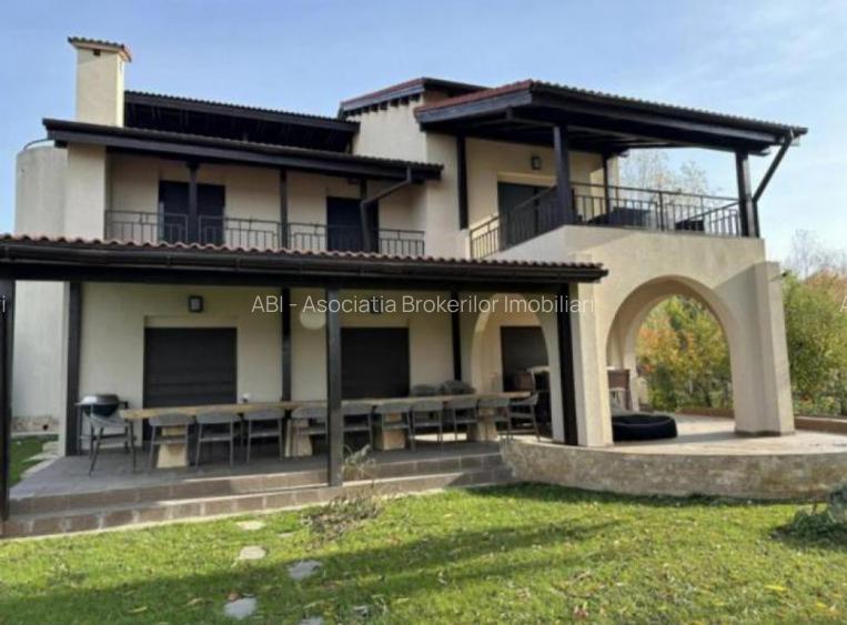 Vila cu piscina pe malul Lacului Snagov teren 2000mp 6900eu/luna sau 1950k vanza - 5