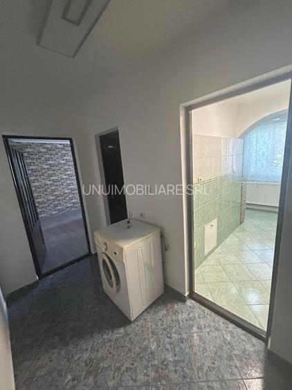 Garsoniera- Zona Sud -  etaj 4/4 -37mp - 4