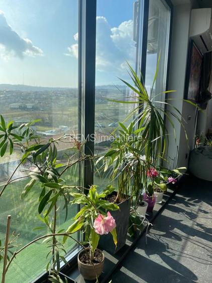 Penthouse de inchiriat in Borhanci, terasa generoasa - 12