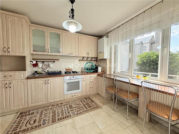 Inchiriez apartament cu 3 camere situat ultracentral complet mobilat - 2