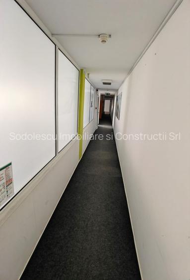 Spatii birouri/servicii - 44