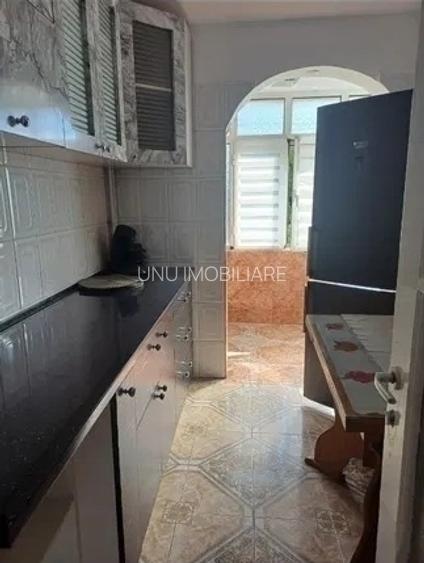 3 Camere Decomandat Etaj 2 Nicolina 1 Prima Statie LIDL - 2